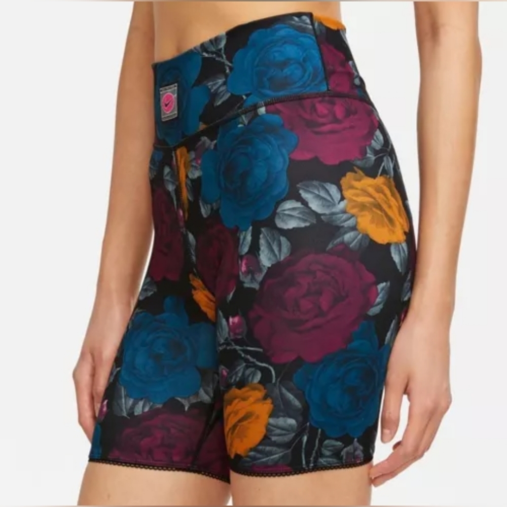 Nike Women's One lcon Shorts. - Picture 9 of 13